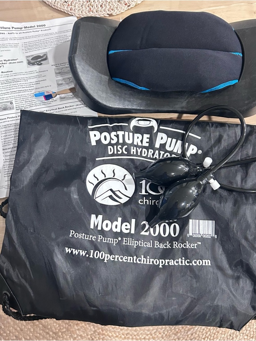 Posture Pump Disk Hydrator Model 2000 Black Back Support with Inflator